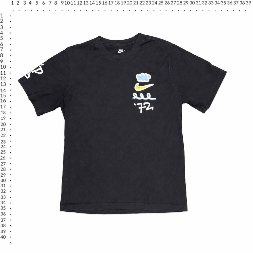 Nike Graphic T-Shirt Black Size M - Picture 2 of 4